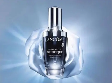 精华水和精华液一样吗？成分不一样！