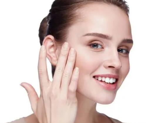 抗皱与祛斑，先攻克哪一个？一篇文章为你解答疑惑！