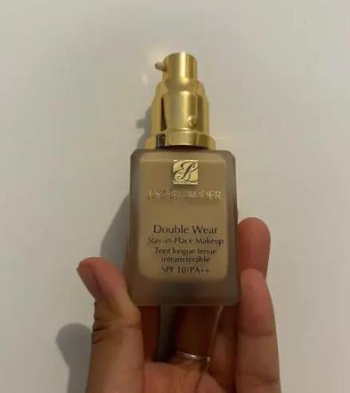 雅诗兰黛F82是什么？一款什么样的产品，引发了一波热议？