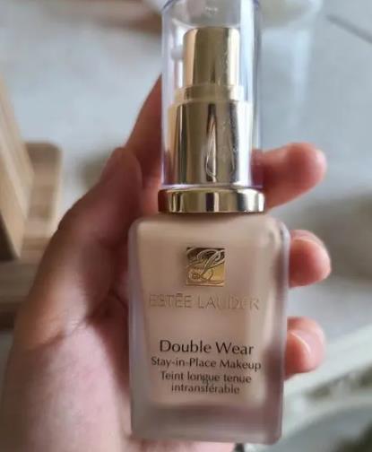 雅诗兰黛属于什么档次？