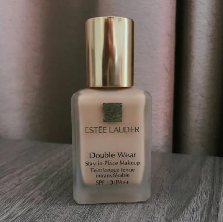 雅诗兰黛粉底液的成分有哪些？