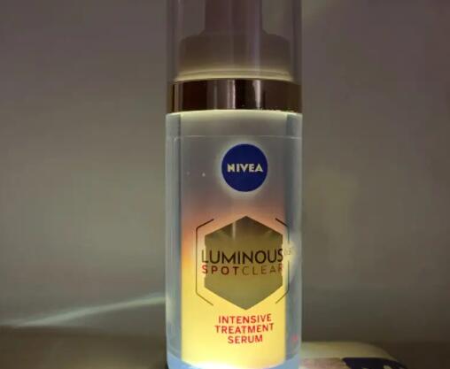 妮维雅身体乳是否会导致长毛：用户经验和科学视角