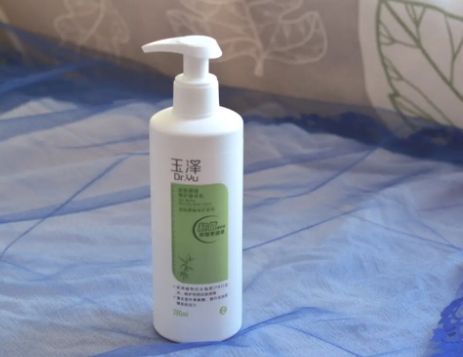 玉泽身体乳：能否擦脸还需考虑个人肤质