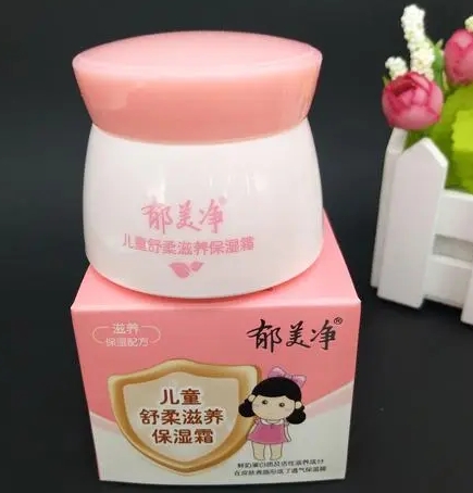 ​油痘肌适用：郁美净，护肤良伴还是潜在陷阱？