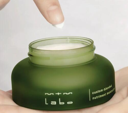 不用护肤品，是否会加速衰老？