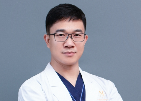 武伟亮医生割双眼皮怎么样的?技术+费用+口碑信息